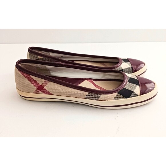 Burberry Nova Check Ballet Flat Burgundy Patent Cap Toe Rubber Bumper EU 35 US 5 - Picture 4 of 13